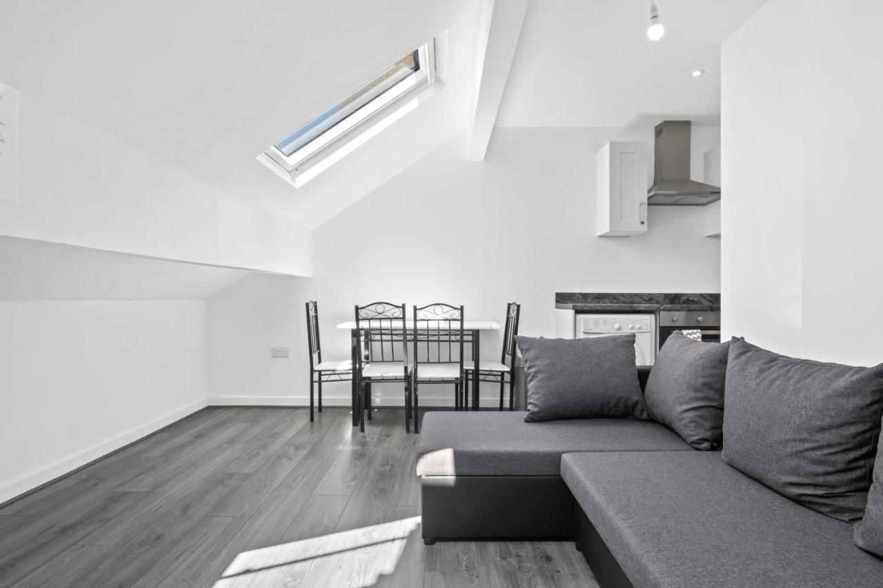Amhc City Apartments Bradford City Centre One & Two Bedroom Apartments, 24 Hours Express Self Check In, Long Stay Contractors Welcome, Paid Parking Available Nearby 部屋 写真