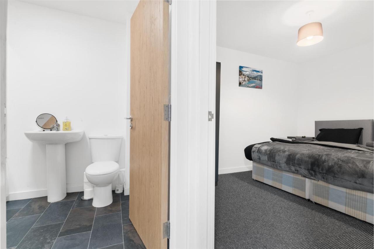 Amhc City Apartments Bradford City Centre One & Two Bedroom Apartments, 24 Hours Express Self Check In, Long Stay Contractors Welcome, Paid Parking Available Nearby エクステリア 写真