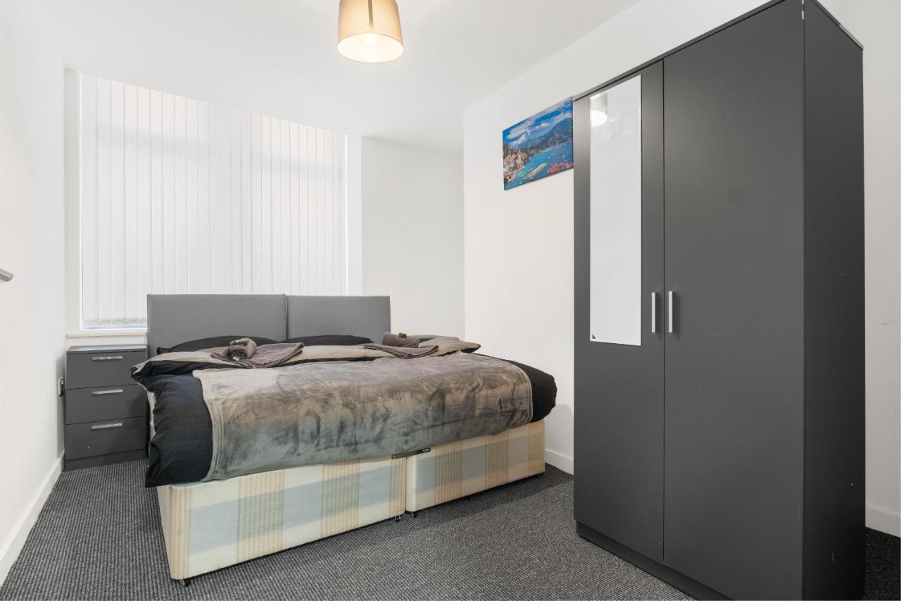 Amhc City Apartments Bradford City Centre One & Two Bedroom Apartments, 24 Hours Express Self Check In, Long Stay Contractors Welcome, Paid Parking Available Nearby 部屋 写真