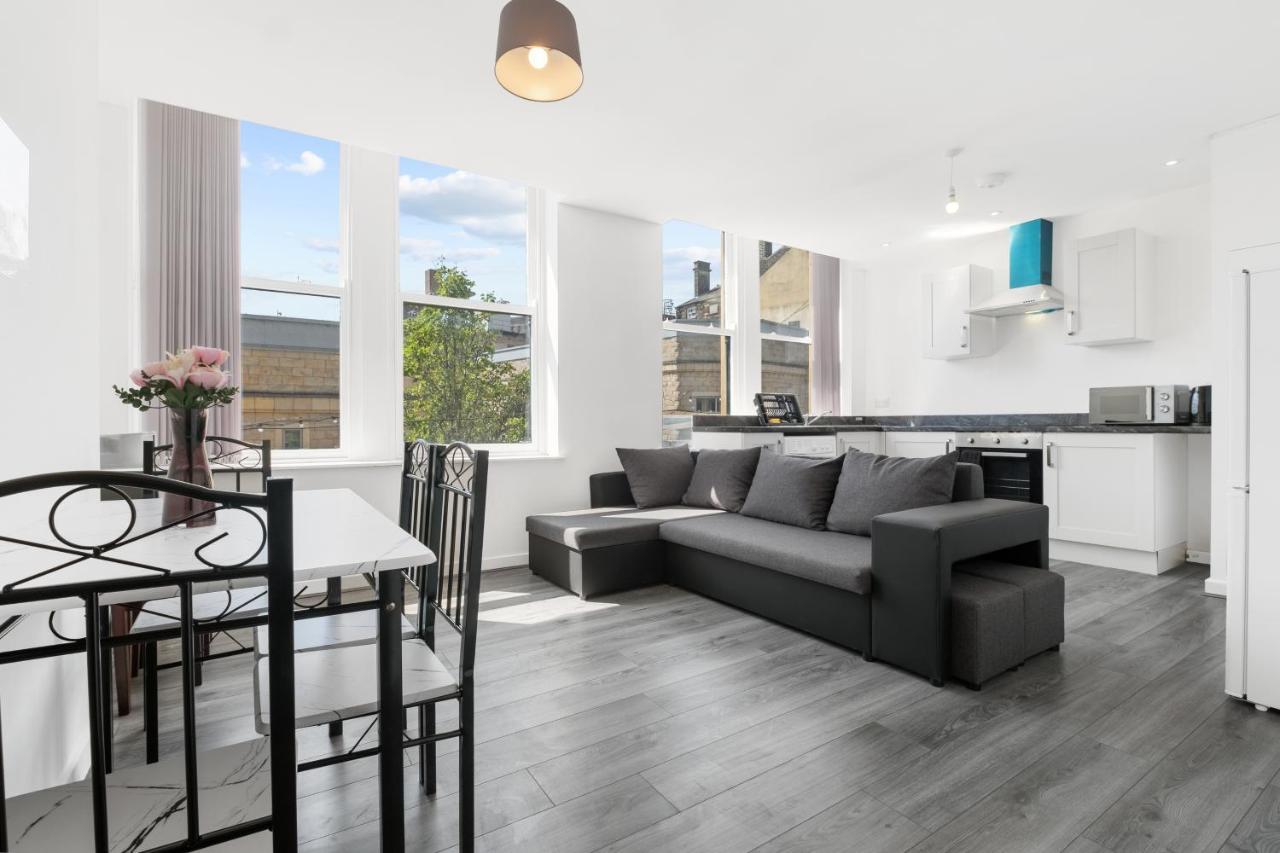 Amhc City Apartments Bradford City Centre One & Two Bedroom Apartments, 24 Hours Express Self Check In, Long Stay Contractors Welcome, Paid Parking Available Nearby 部屋 写真