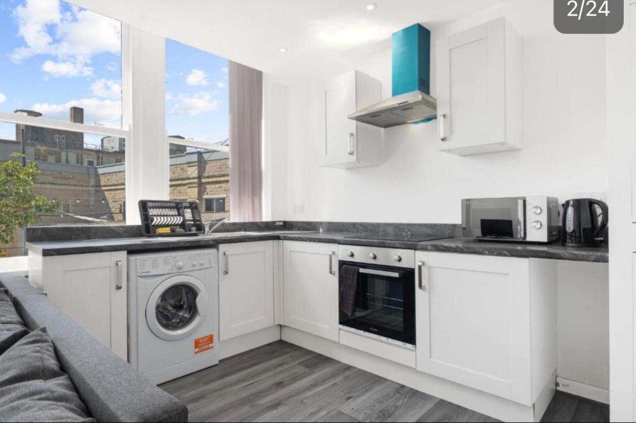 Amhc City Apartments Bradford City Centre One & Two Bedroom Apartments, 24 Hours Express Self Check In, Long Stay Contractors Welcome, Paid Parking Available Nearby エクステリア 写真